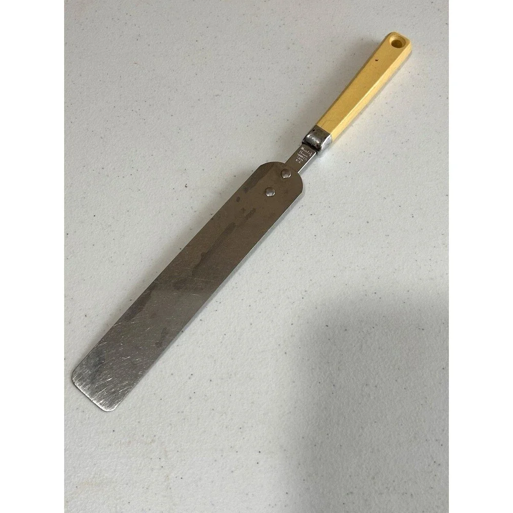 Vintage Maid of Honor Frosting Spatula Cake Icing Frosting Yellow Handle USA